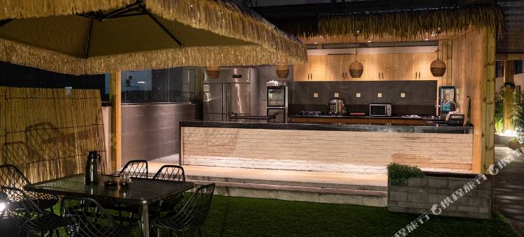 雅安隐庐民宿(万达广场店)图片