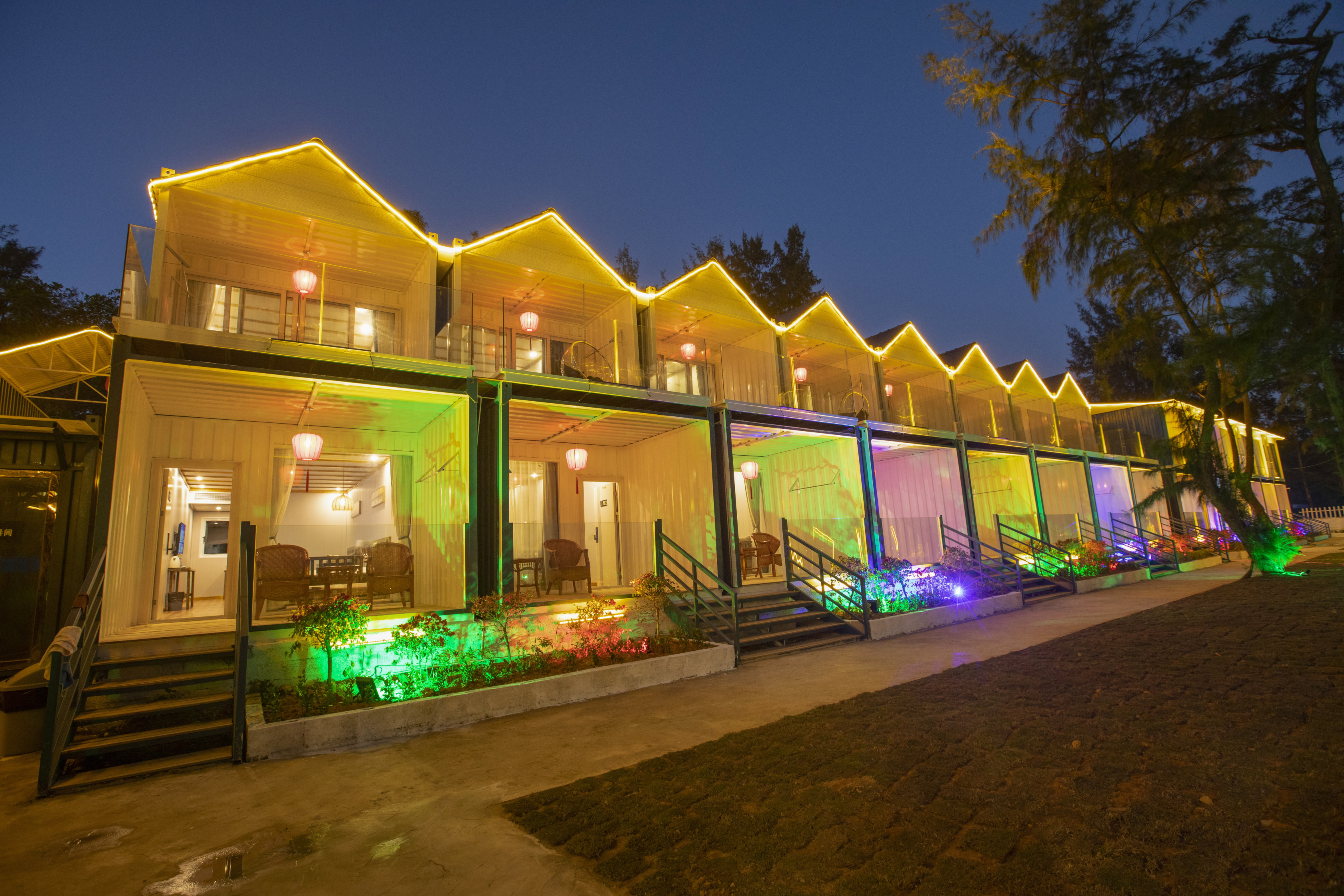 Dongxing Guanhaiyuan InnOver view