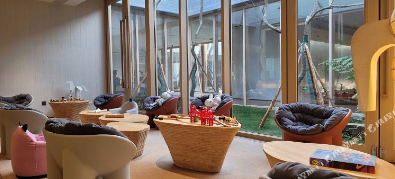 有戏度假酒店(抚仙湖太阳山漫园店)图片