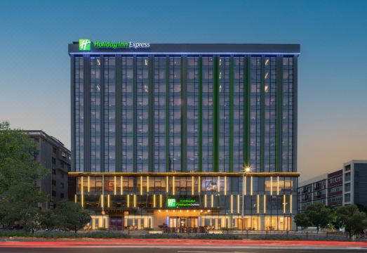 深圳龙华智选假日酒店（大浪商业中心店）外景图