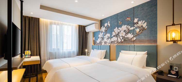 白玉兰酒店(沈阳市府广场中街步行街店)图片