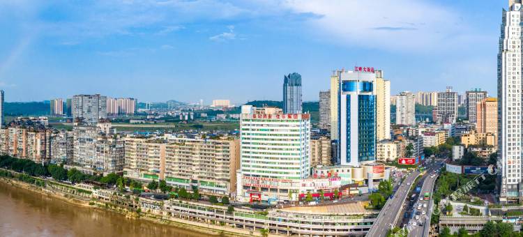 泸州江畔大饭店图片