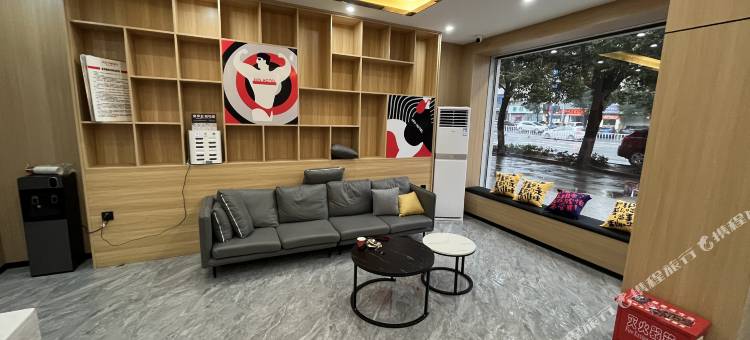 骏怡连锁酒店(浠水火车站中医院店)图片