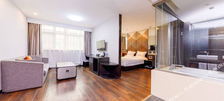 艺龙米高时尚酒店(泰山天外村登山口店)图片