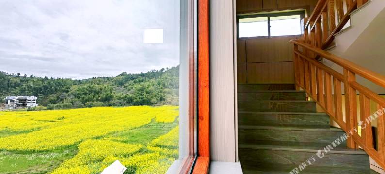 婺源篁岭山外云民宿图片