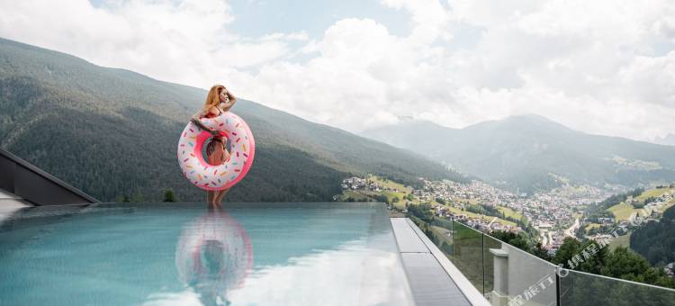 La Cort My Dollhouse - Adults Only(La Cort My Dollhouse - Adults Only)图片