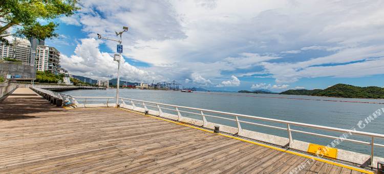 本兹LOFT海景公寓(深圳壹海城mall海山地铁站店)图片