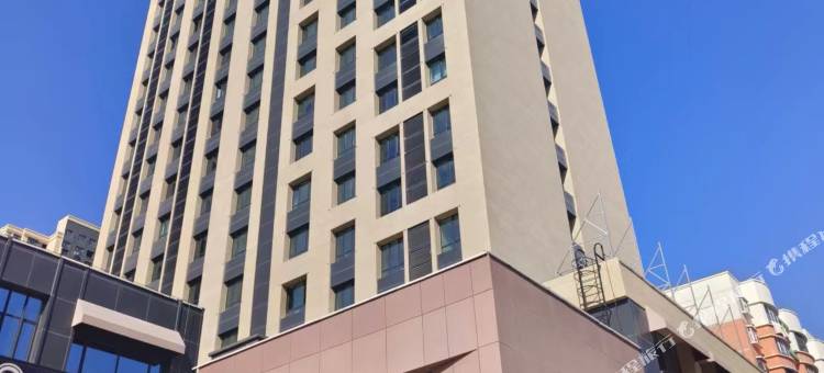 十二间电竞民宿(新疆农业大学老满城校区店)图片