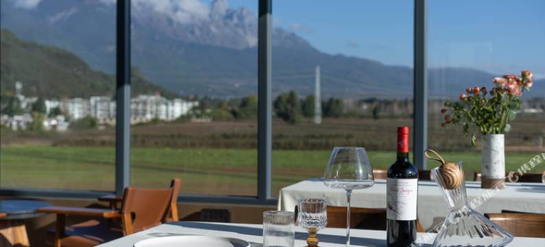 安束·Ans丨日照金山·与你共赴山海之约·雪山观景度假庭院图片