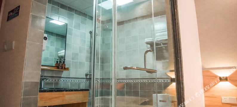 绵阳倾云拾光酒店(南郊机场绵阳站店)图片