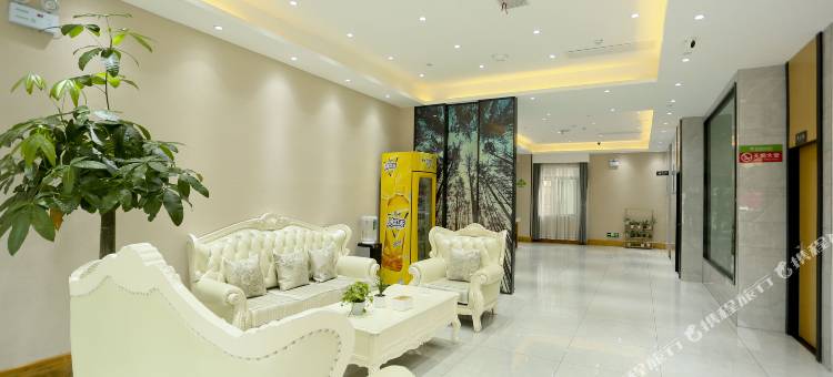 格林豪泰智选酒店(六安市车管所金太阳汽车城店)图片