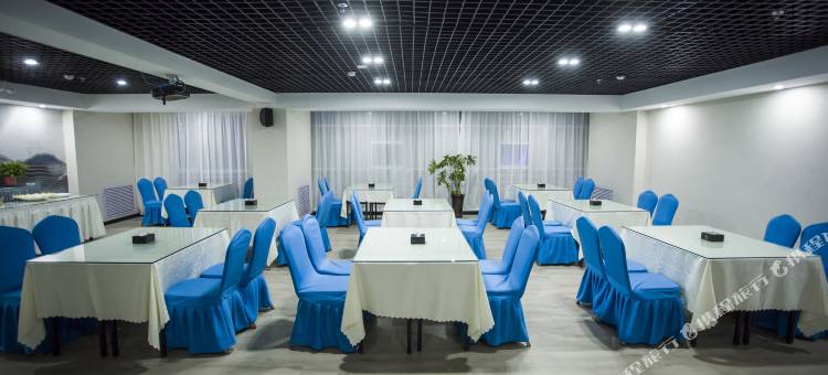 灵台山水酒店图片