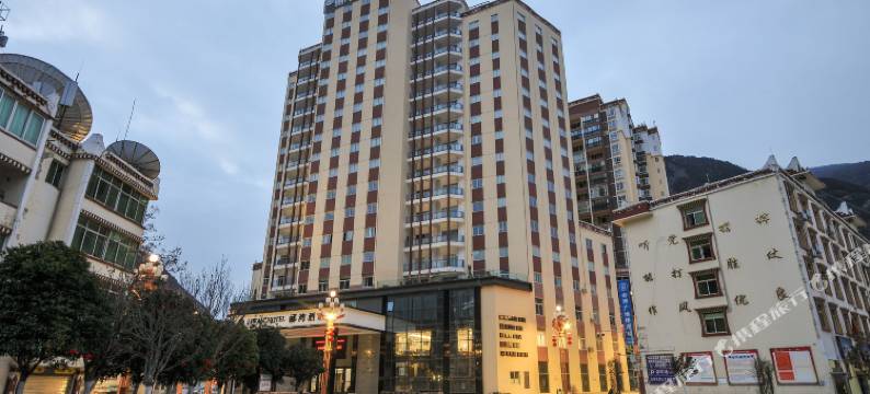 小金郦湾酒店图片