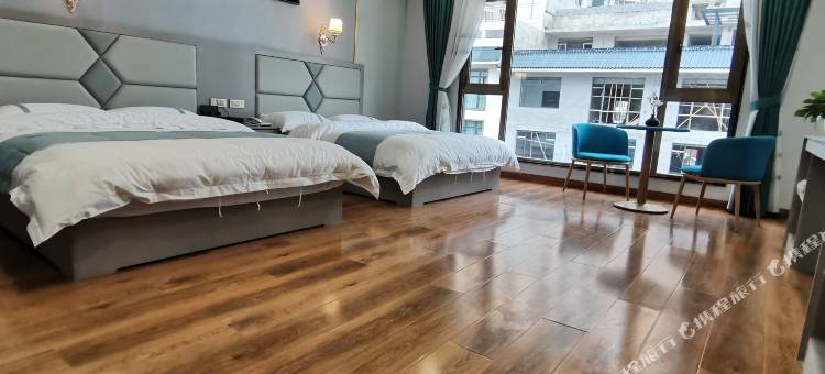 施秉州际酒店图片