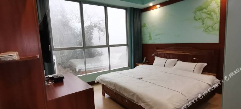 天峨山旮旯大酒店图片
