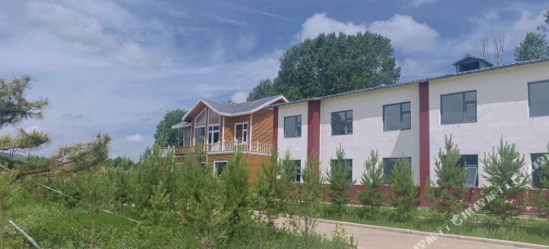 张北山水林云酒店图片