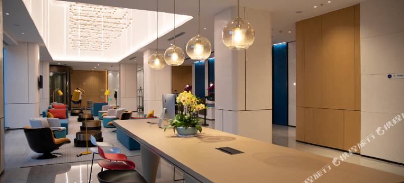 深圳龙华智选假日酒店(大浪商业中心店)图片