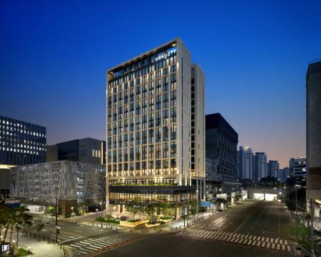 首尔板桥革兰维迪酒店, 傲途格精选(Gravity Josun Seoul Pangyo, Autograph Collection)