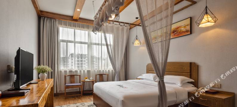 柏宜山城如画精品民宿(婺源高铁站田岭公园店)图片