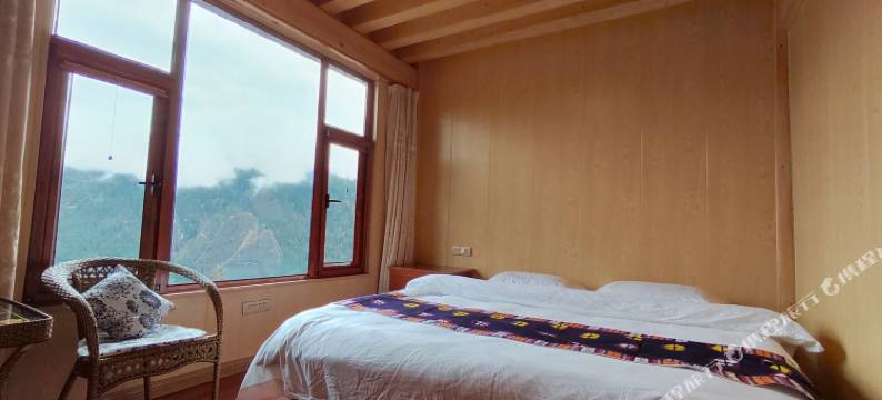 迭部扎尕那央金农家乐图片