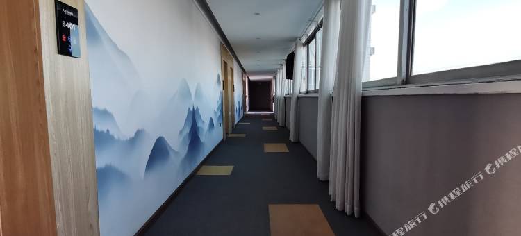 骏怡精选酒店(谷城火车站三环车桥工业园店)图片