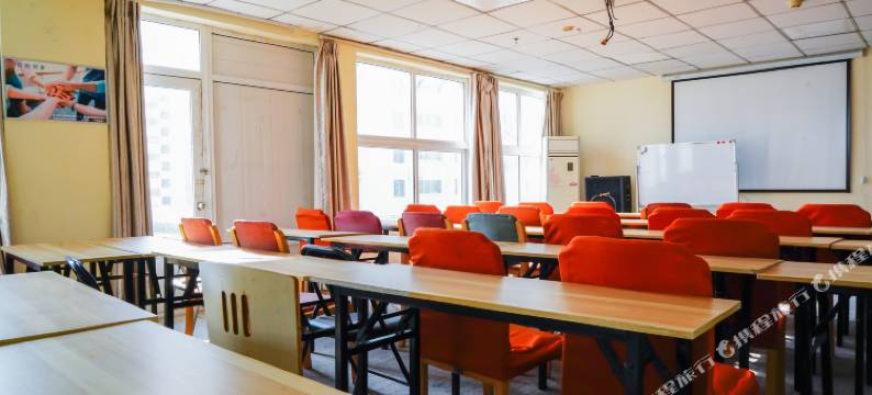 新华维酒店(青岛农业大学地铁站店)图片