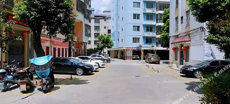 IU酒店(贺州灵峰广场店)图片
