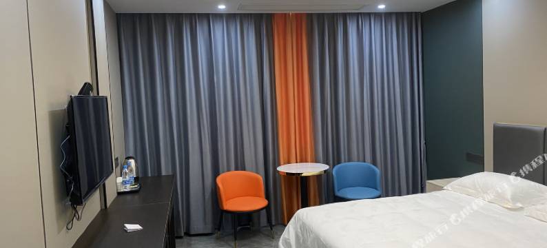 金华柏豪电竞酒店图片