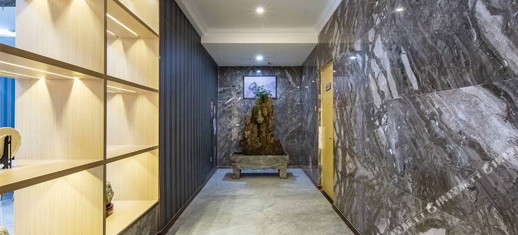 白玉兰酒店(泰安吾悦广场岱宗大街店)图片