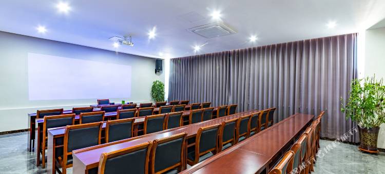 IU酒店(石家庄栾城县标广场店)图片