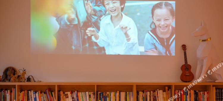 鹿隐·程锦轻奢度假民宿(黄山风景区汤口南大门换乘中心总站店)图片