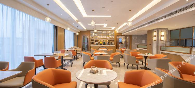 艺龙朗悦酒店(岳阳自贸区城陵矶店)图片
