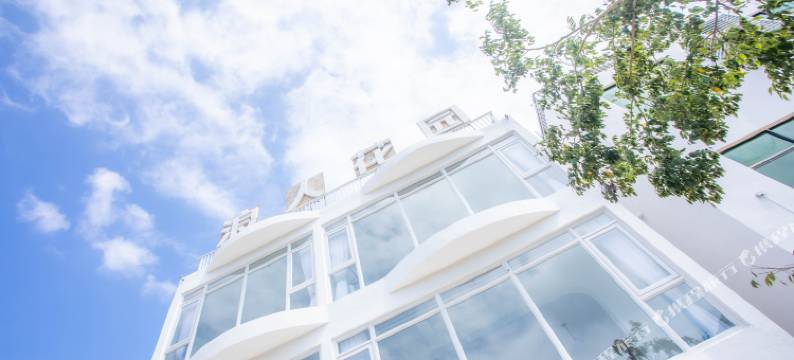 万宁浪人花园冲浪民宿(日月湾店)图片