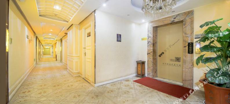 昆明丽云大酒店(世纪城珥季路地铁站店)图片