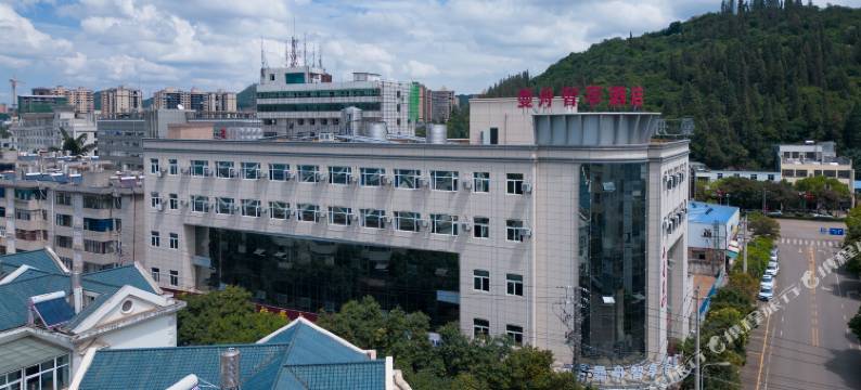 泸西曼舟智享酒店图片