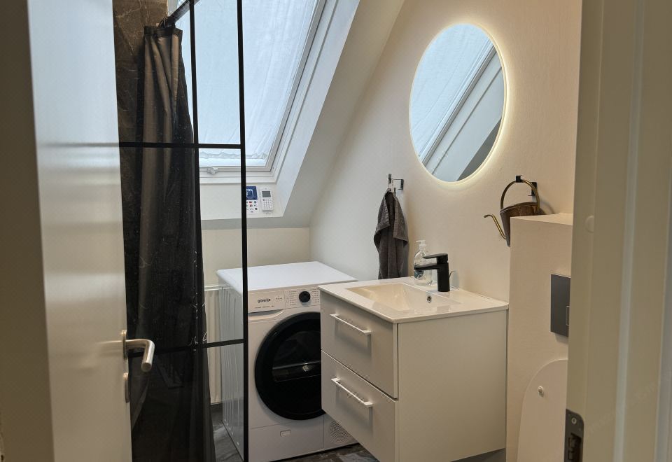 The Nightingale: Cozy & Stylish 1BR Apt w/ Balcony + Parking Hotel Overview