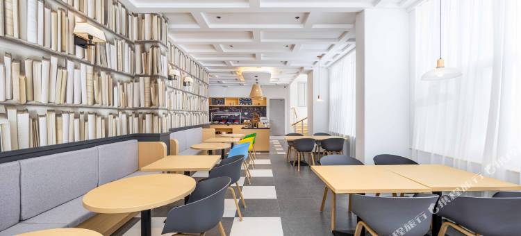 康铂酒店(北京房山良乡大学城北地铁站店)图片