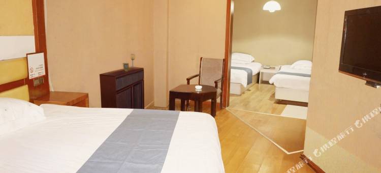 金钻商务酒店(信丰火车站店)图片