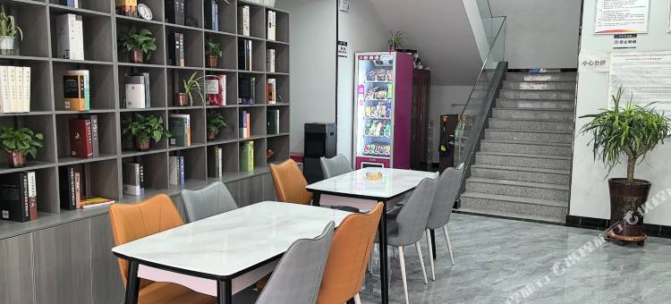 杂多怡来酒店图片