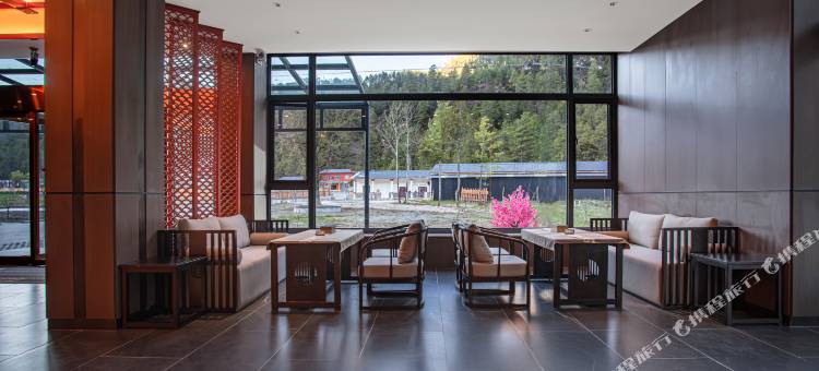 花美时酒店(波密店)图片