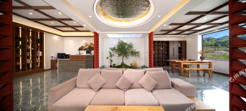 浮岚梵居・MistLodge・雾河山居观景美宿 (那拉提景区店)图片