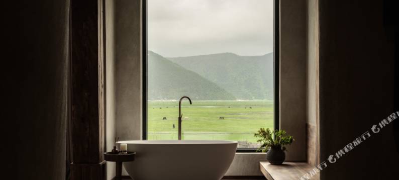 香格里拉锦瑟·在野院·畔海牧场EVEREST POINT图片