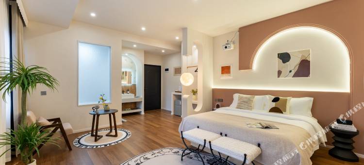 这里•HERE主题设计民宿(安顺学院南马广场店)图片