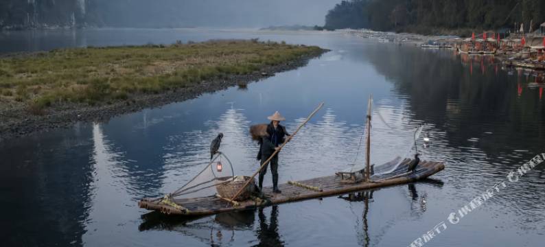 伴山栖居(20元人民币背景风景区店)图片
