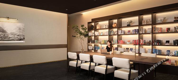 贵阳喷水池中华北路亚朵酒店图片