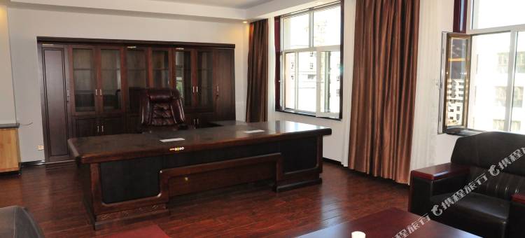 祁连盛唐翠光饭店图片