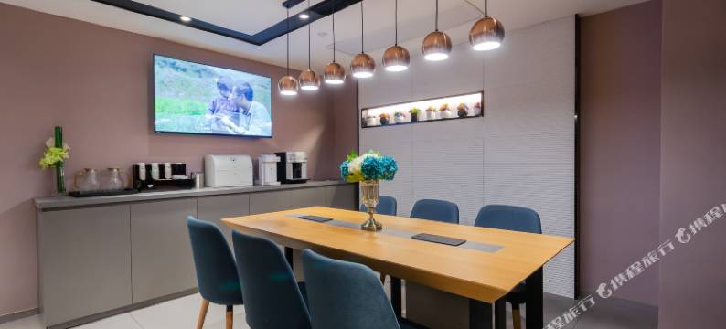 如家商旅酒店(杭州西湖湖滨龙翔桥地铁站店)图片