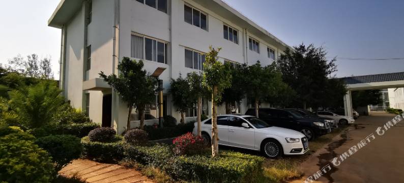 砚山平远丰湖湾宾馆图片