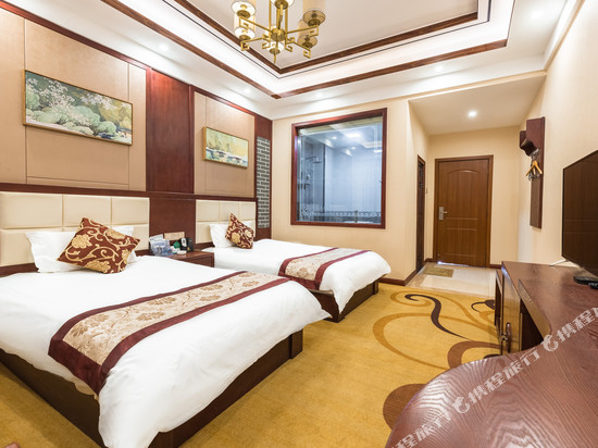 双龙酒店(大理州宾川汽车客运站店)