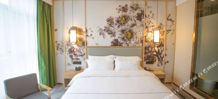 逸美精品艺术酒店(万达广场火车站店)图片